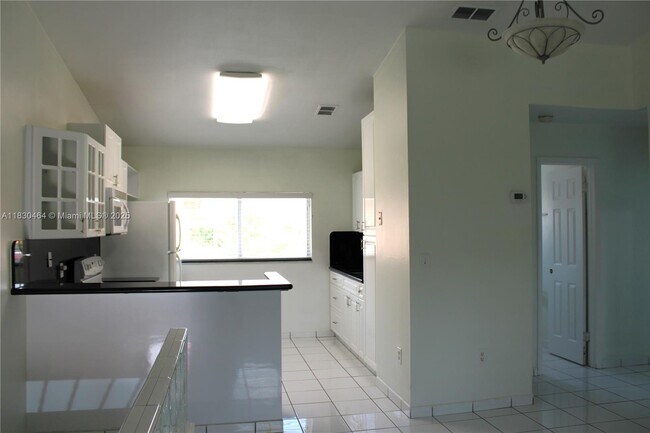 Building Photo - 2895 W 76th St