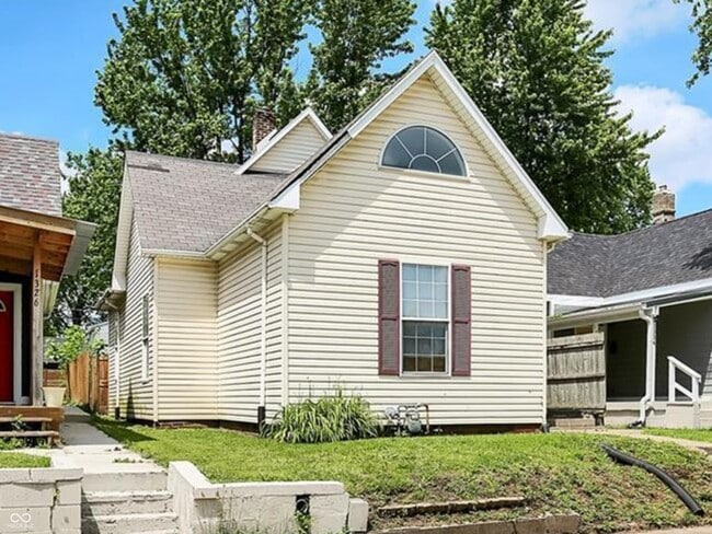 Building Photo - 1330 E Naomi St