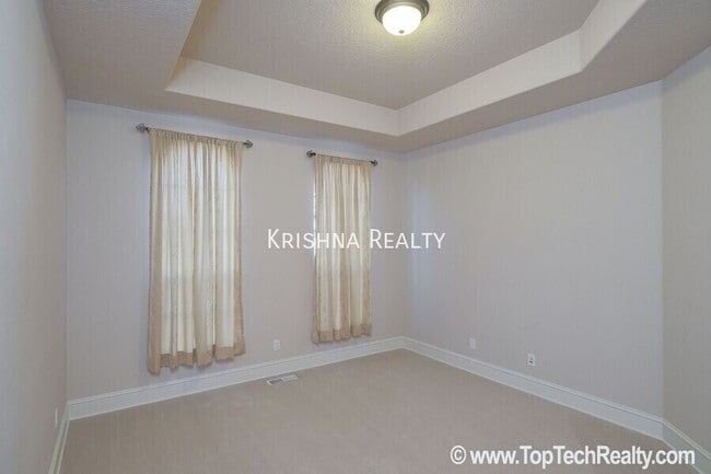 Building Photo - 12750 NW Alsace Ln