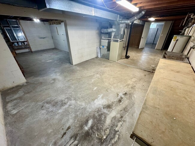 Building Photo - 3 Bedroom - Upper Arlington