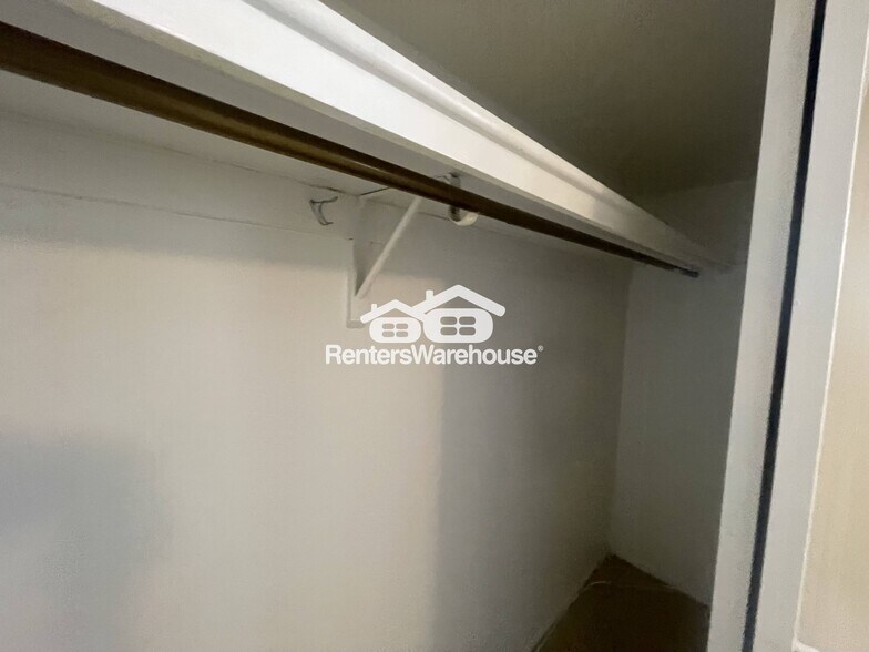 Building Photo - 2402 Ecuadorian Way