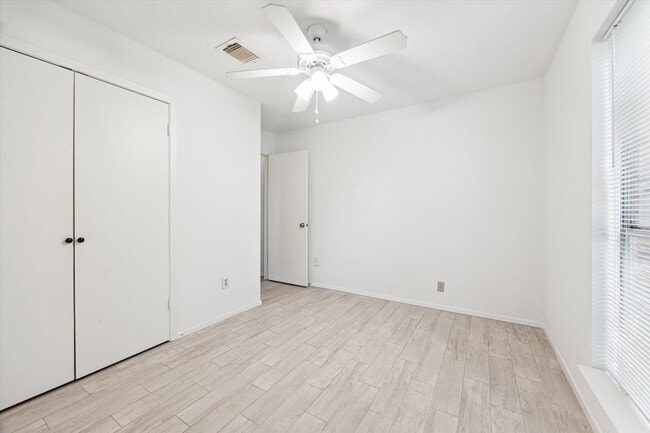 Building Photo - 2723 N Brompton Dr