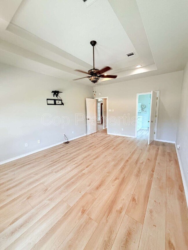 Building Photo - 412 Shayla Ln