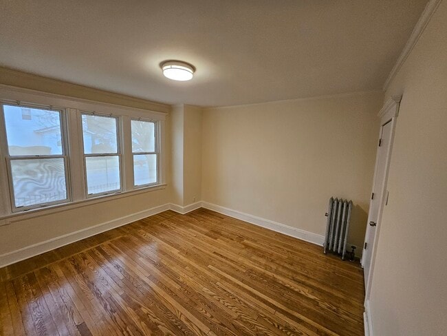 Building Photo - 76 Franklin Ave