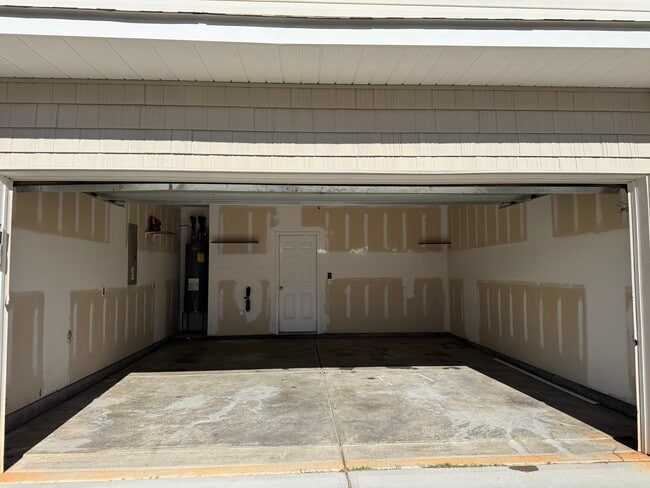 Building Photo - 291 Ranlo Ave