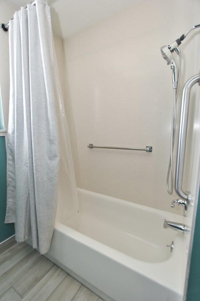 Building Photo - 3873 N Manchester St