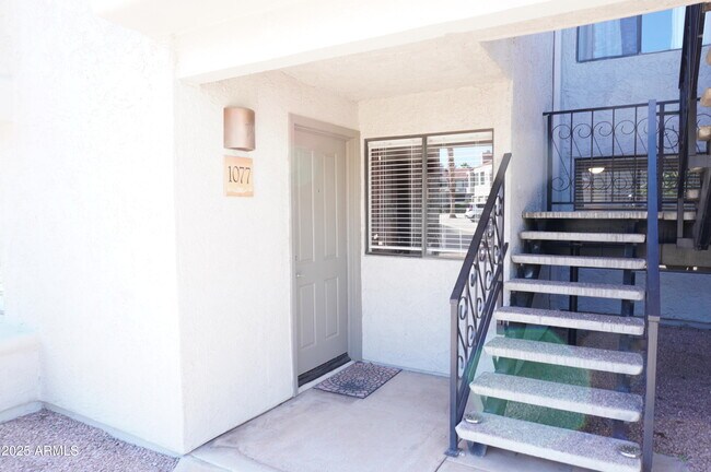 Building Photo - 10115 E Mountain View Rd