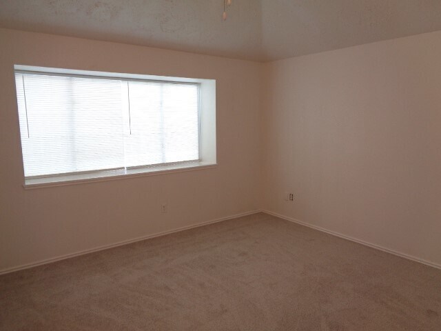 Building Photo - 1211 Grand Jct Dr