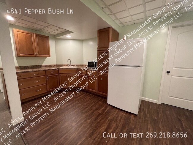Building Photo - 4841 Pepper Bush Ln