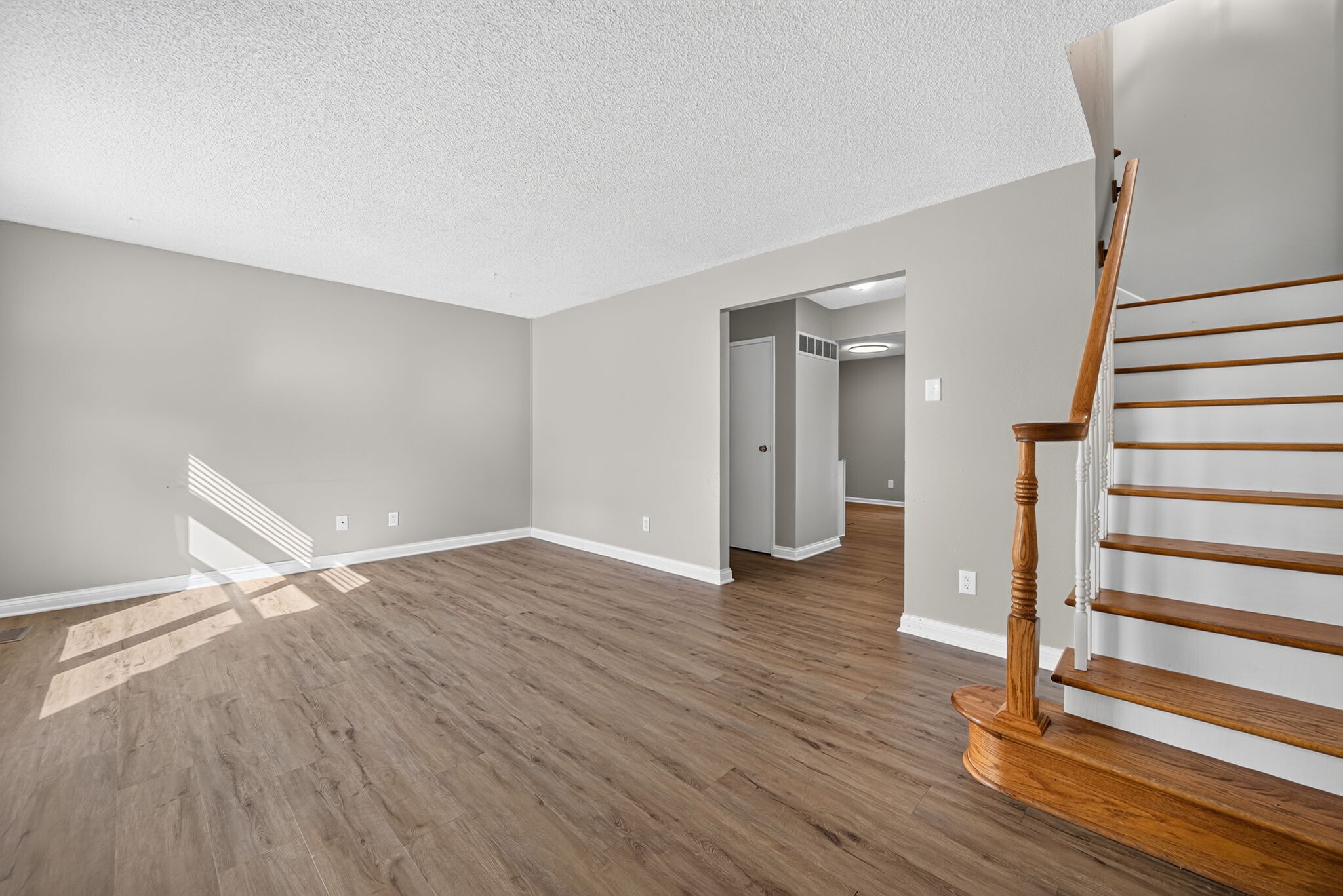 Building Photo - 13391 Hiddendale Ln