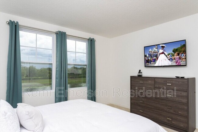 Building Photo - 700 Benoi Dr