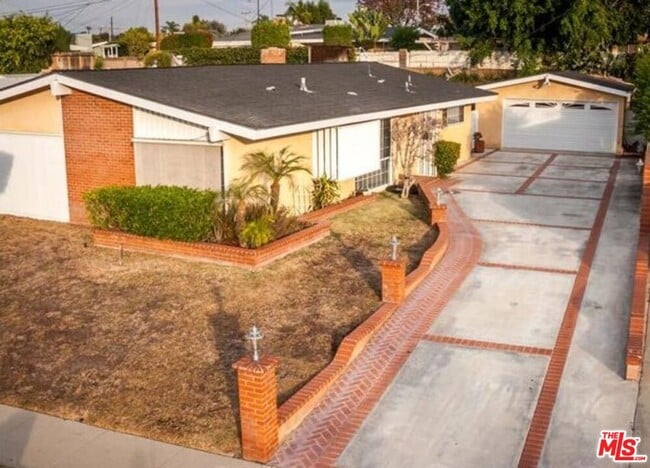 Building Photo - 12938 Biola Ave