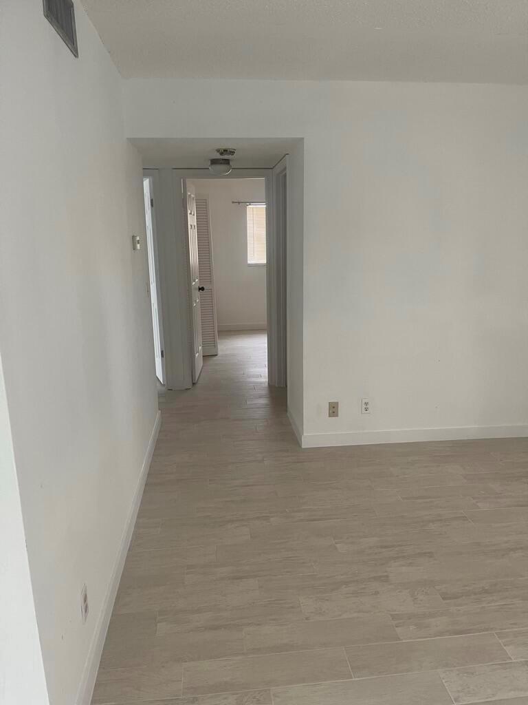 Building Photo - 4259 Oak Terrace Dr