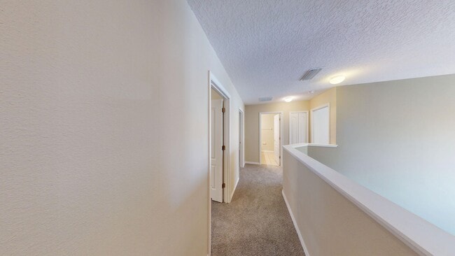 Building Photo - FABULOUS 4/2.5 HOME IN GATED CALABRIA COVE...