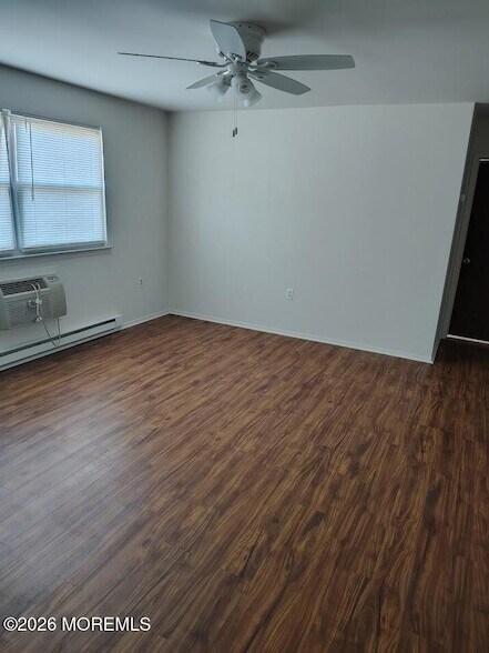 Building Photo - 10A Juniper Ln