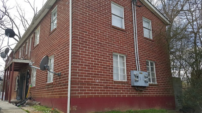 Front View - 1178 Joseph E Boone Blvd NW