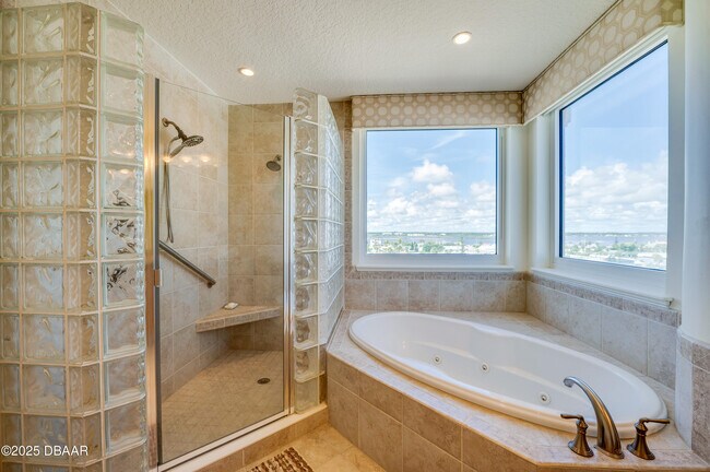 Building Photo - 3245 S Atlantic Ave