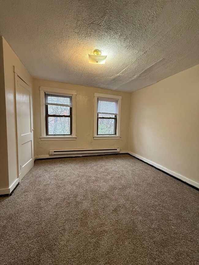 Building Photo - Cozy 2-Bedroom Townhome for Rent – Lincoln-Larimer, Pittsburgh, PA