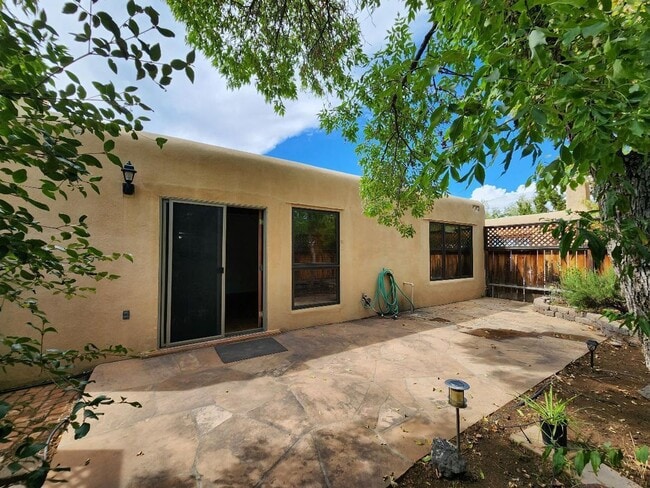 Building Photo - 3100 Plaza Blanca