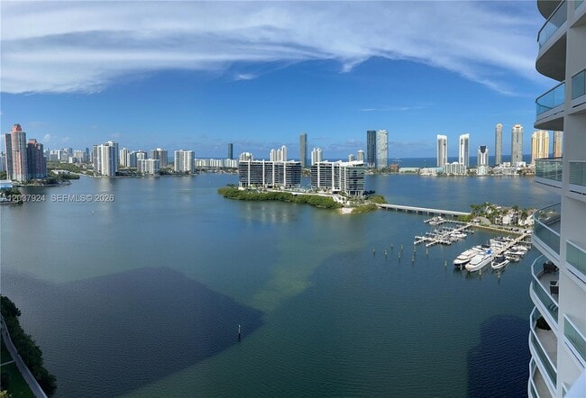 Building Photo - 7000 Island Blvd