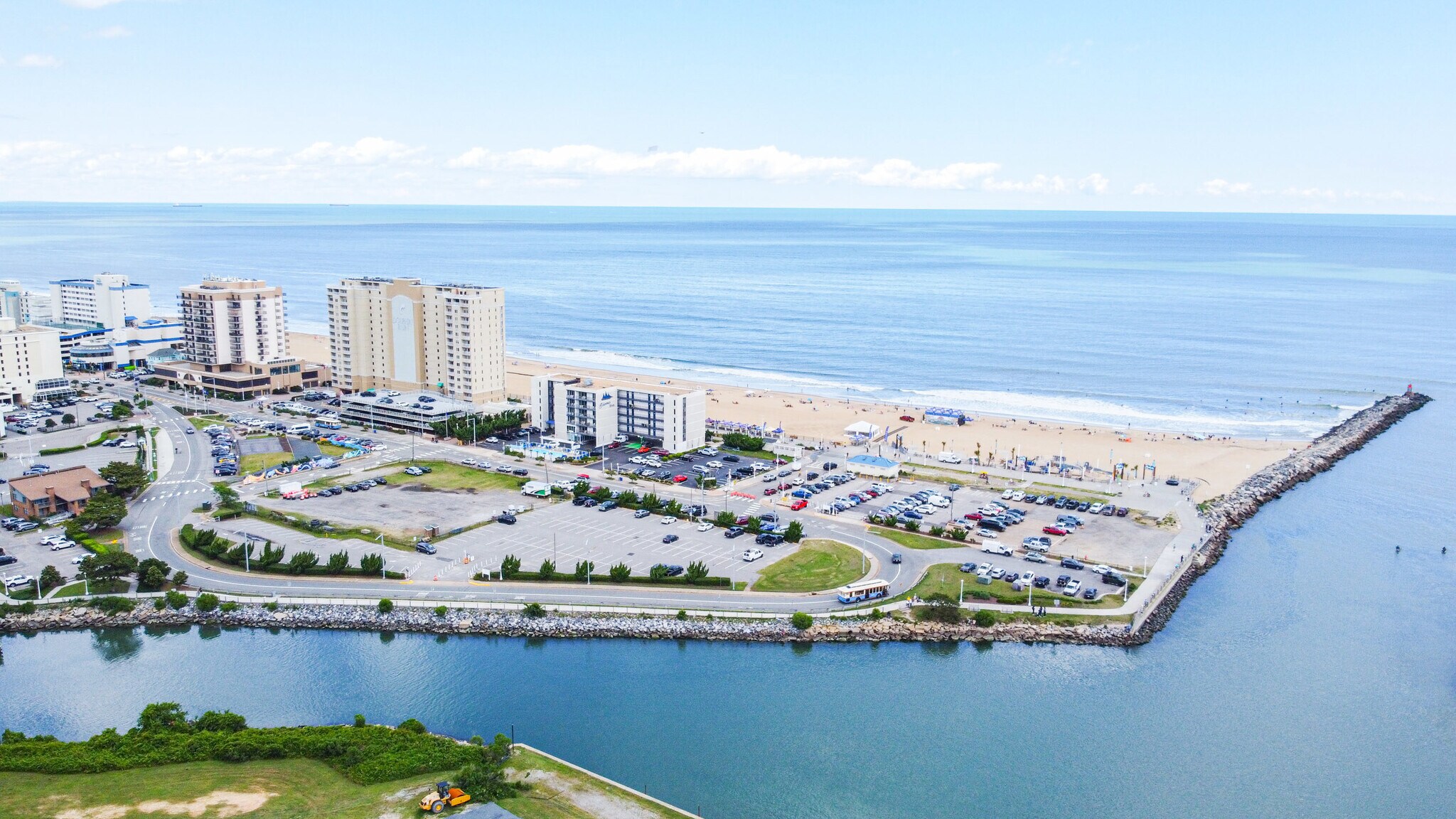 Building Photo - 401 Harbour Pt
