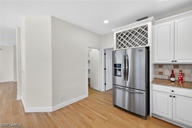 Building Photo - 9734 Silvercreek Ct