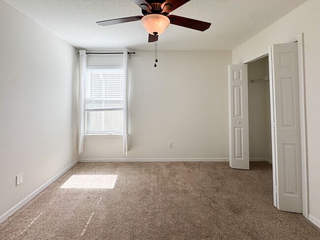 Building Photo - Windermere Landings Highly Desirable 3/2.5 Home...Beautifully Upgraded (2139 sq ft)! MUST SEE!