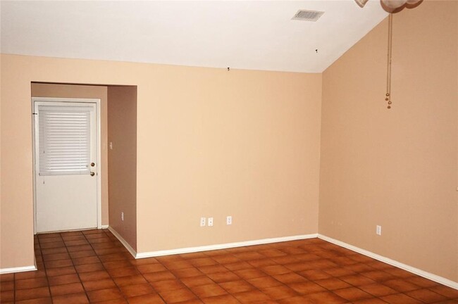 Building Photo - 3718 Glade Forest Dr