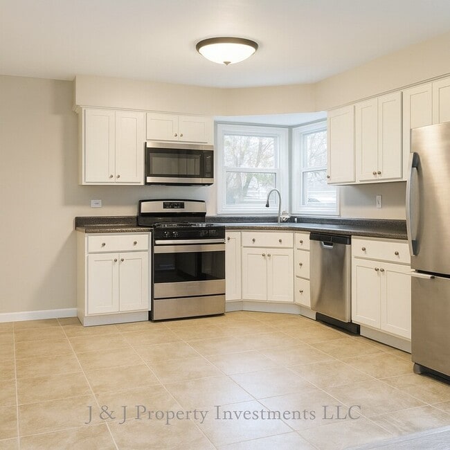 Building Photo - 7119 S Solon Rd