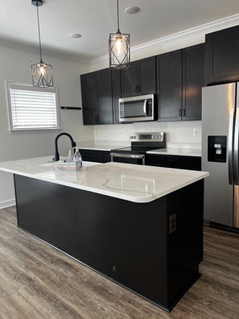 Quartz Countertops - 1373 Palomino Trl