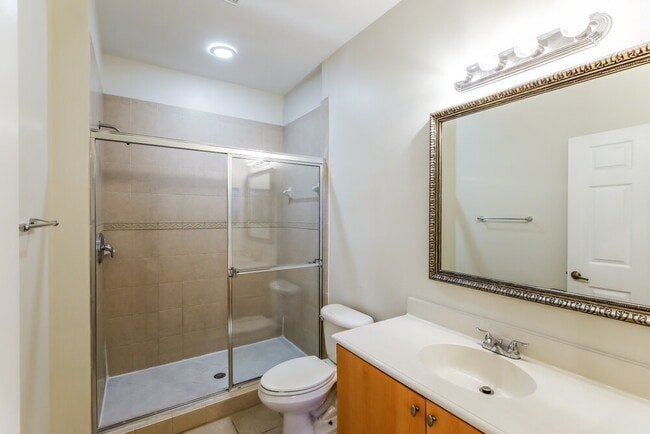 Building Photo - 2423 NW 31st Ct