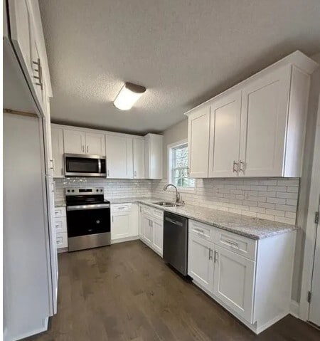 Building Photo - 2865 Laguna Ave