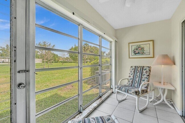 Building Photo - Beautiful 2 bedroom 2 bath in Delray - Desired 55+ community