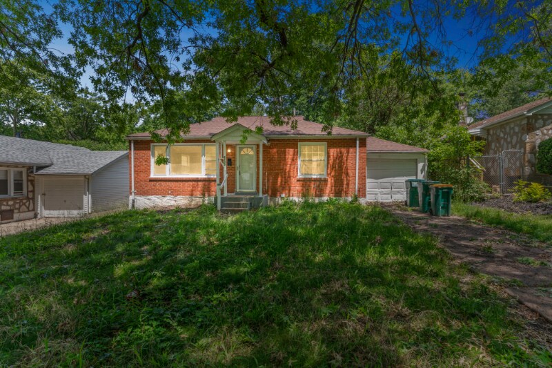 Primary Photo - 8135 Bloom Dr