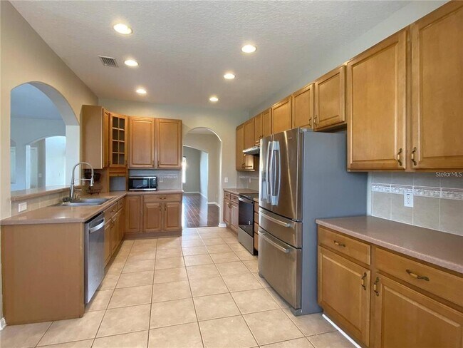 Building Photo - 11209 Village Brook Dr