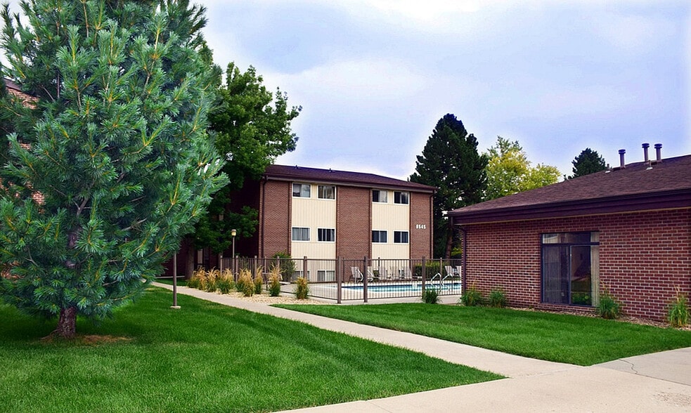 Experience peaceful living at this charming apartment complex. - PINETREE Apts