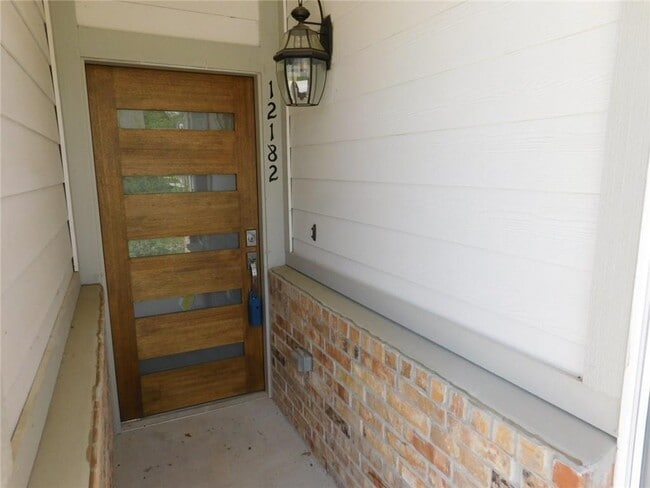 Building Photo - 12182 Abbey Glen Ln