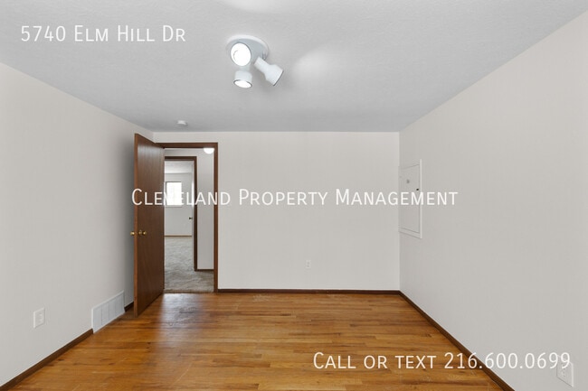 Building Photo - 5740 Elm Hill Dr