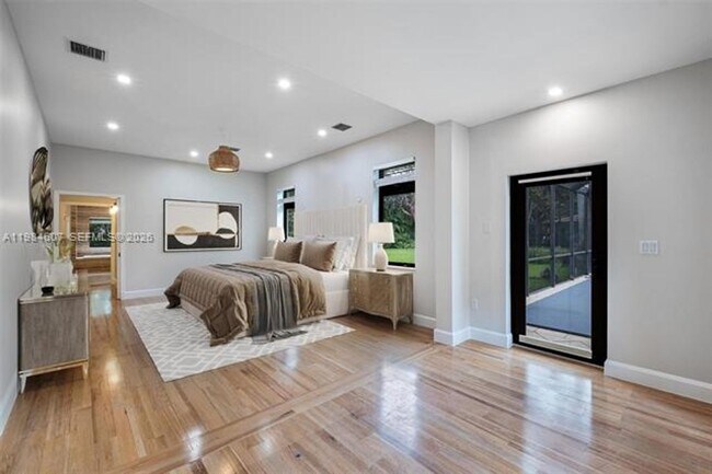 Building Photo - 6220 SW 123rd Terrace