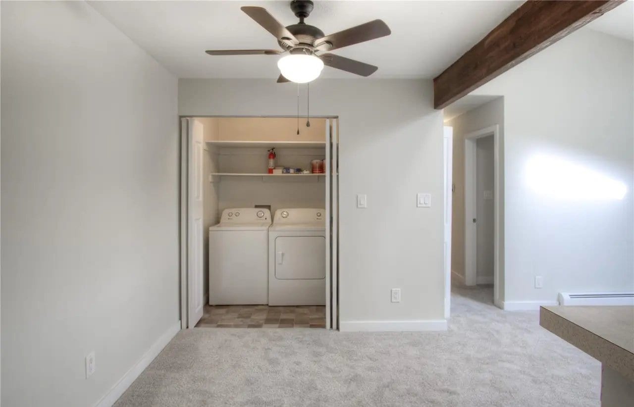 Building Photo - 10150 E Virginia Ave