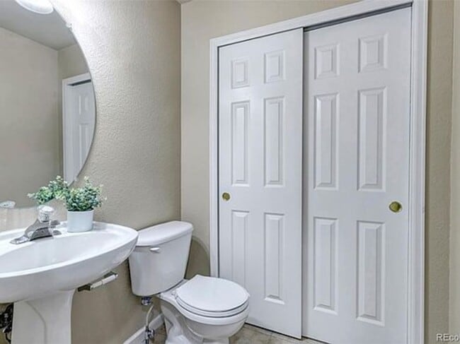 Building Photo - Well Maintained and Clean Home for Rent- Cherry Creek School District- 80015