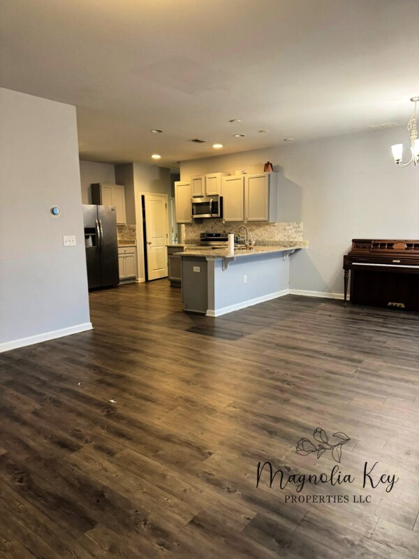 Building Photo - 599 Hay Hill Ln