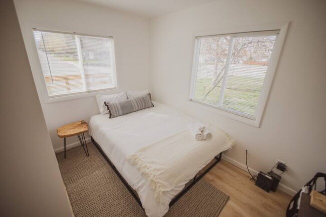 Building Photo - 104 Northside Dr