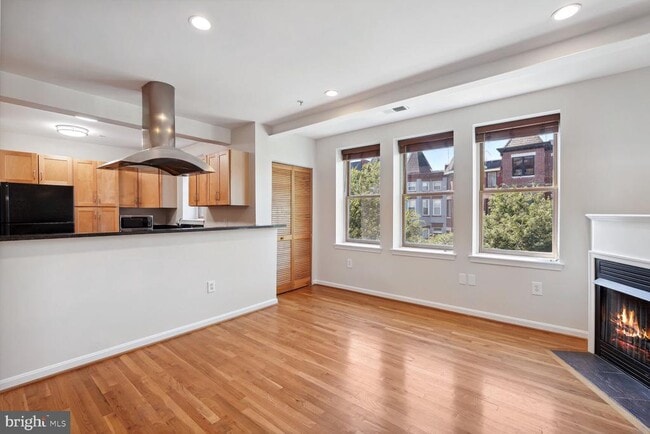 Building Photo - 70 Rhode Island Ave NW