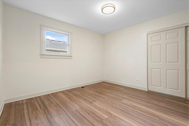 Building Photo - 3604 Owl Dr