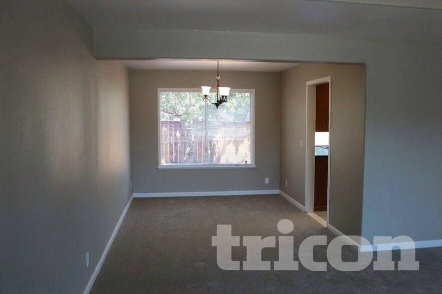 Building Photo - 3026 Marbury Ct