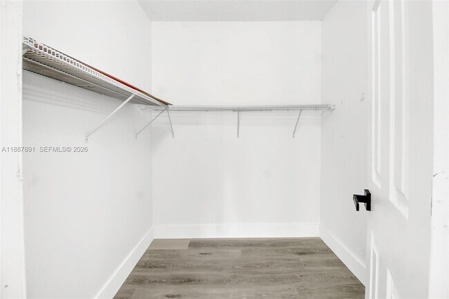 Building Photo - 14850 Naranja Lakes Blvd