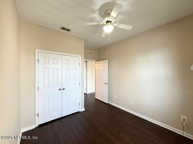 Building Photo - 7801 Point Meadows Dr