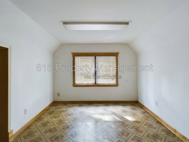 Building Photo - 411 Norton Ave