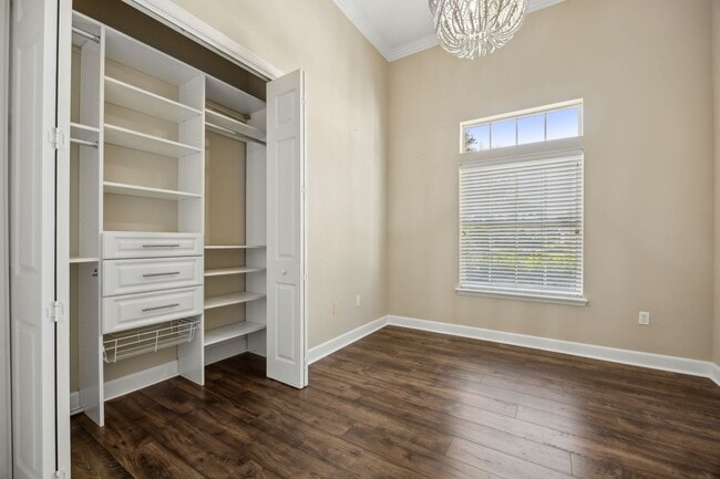 Building Photo - Luxury Living in Amelia National – Resort-...